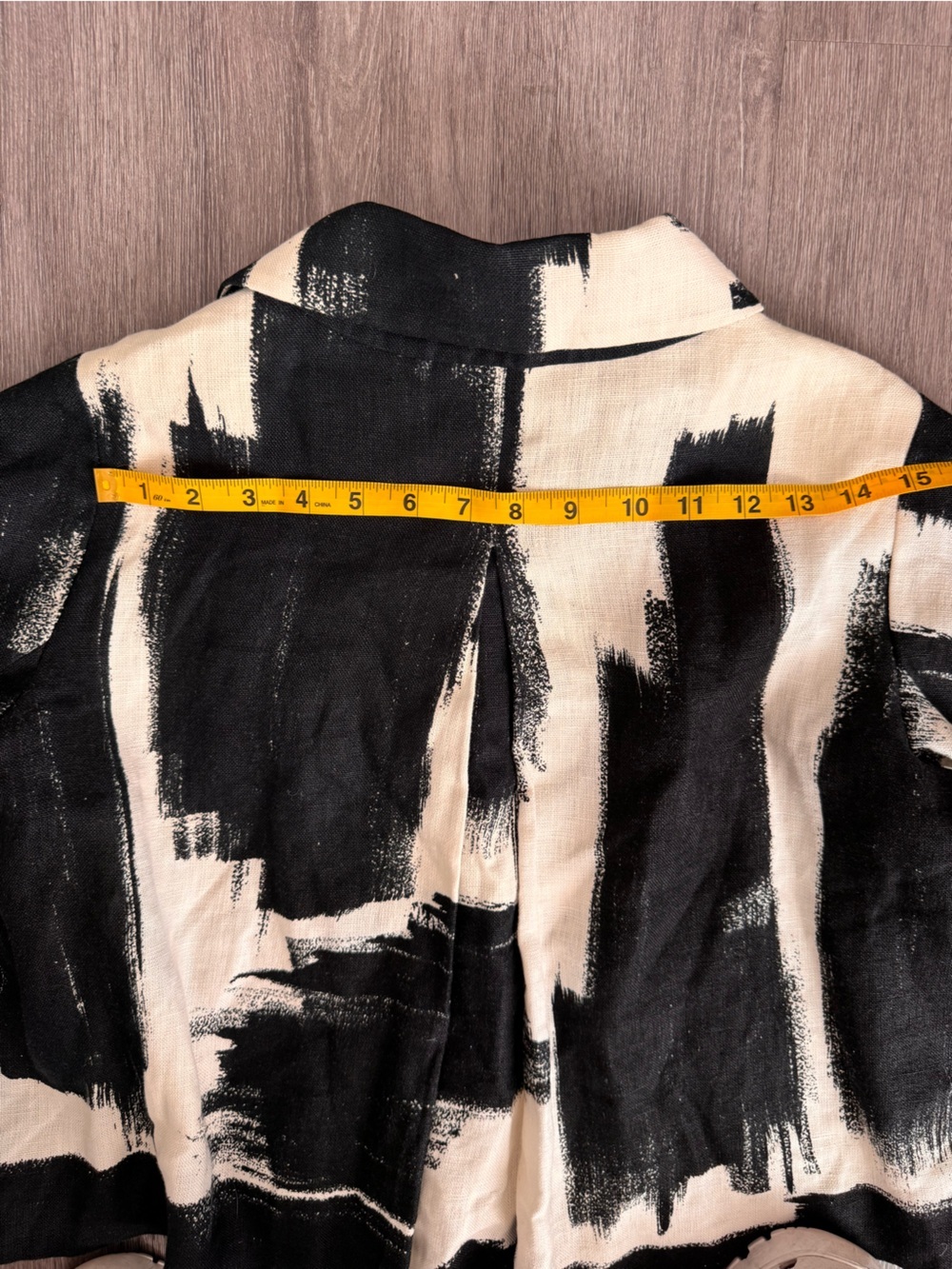MaxMara Black and White Brushstroke Cropped Blazer - Picture 11 of 11